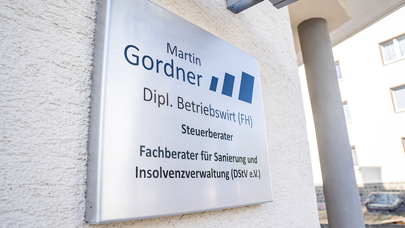 Martin Gordner Schild 2